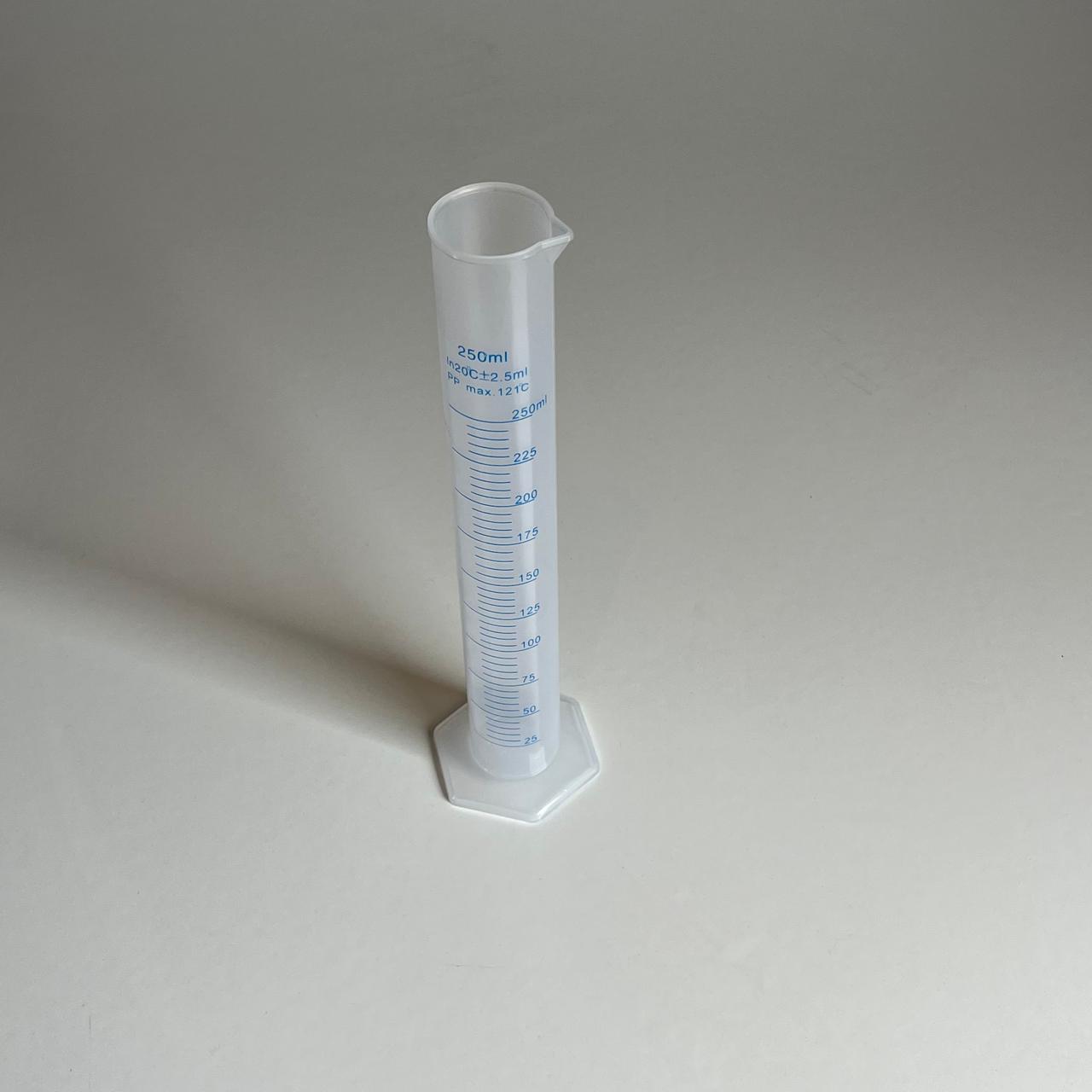250Ml Cylinder (Plastic)